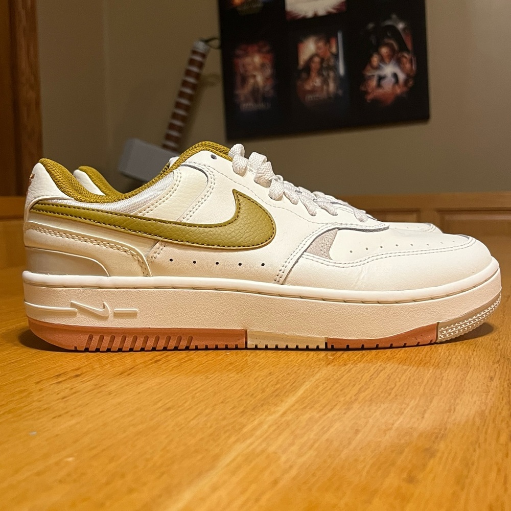 Nike Court Lows